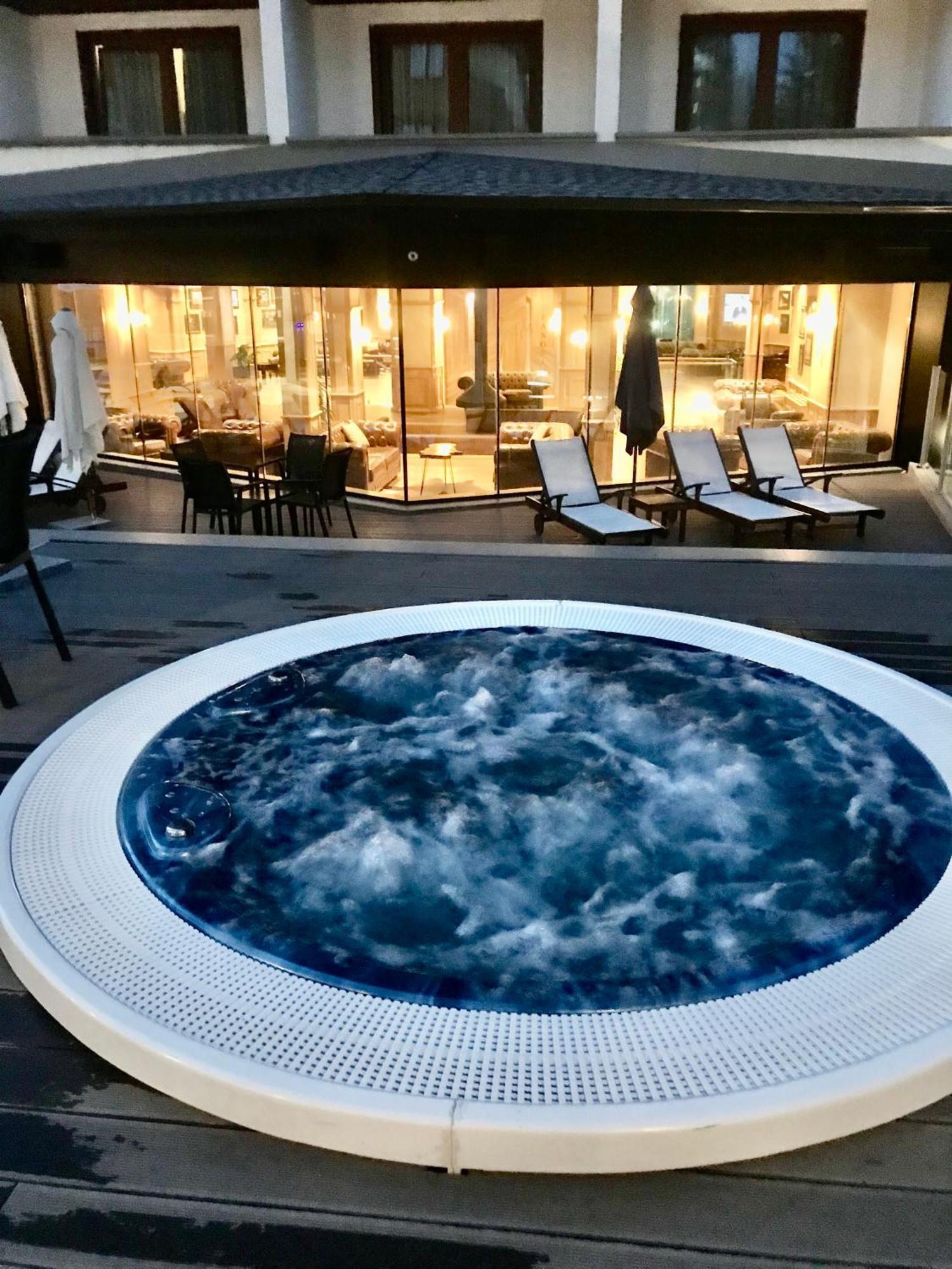 Private Spa Luxury Apartments Bansko Bagian luar foto